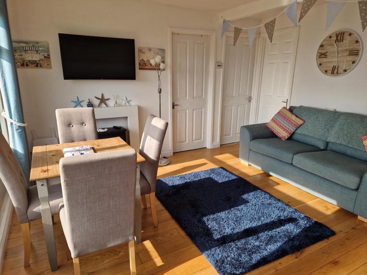 Caldon Holiday Chalet Sleeps 4 In Dartmouth Wifi Electric Inc Pet Friendly Екстер'єр фото
